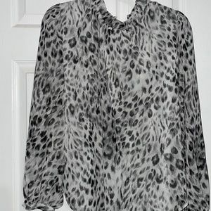 ❤️2 for $18❤️ ANN TAYLOR LEOPARD BLOUSE